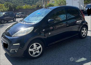 Peugeot 107 anno 2012 benzina 5 porte