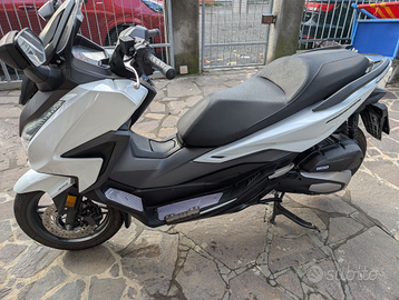 Honda forza 125