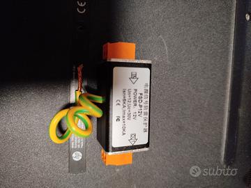 dispositivo di protezione da sovratensione 12v