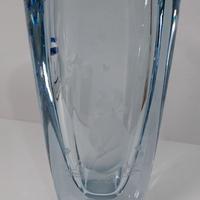 Vaso Stromberg Hytten con bambina e farfalle