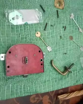 Coppia di serrature per porta blindata MOTTURA