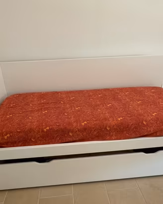Letto singolo con secodo letto estraibile