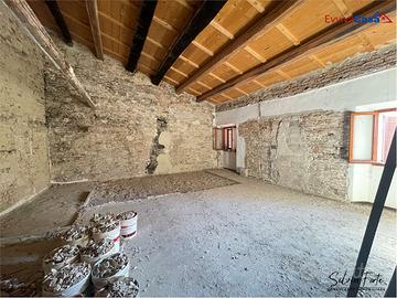 Appartamenti in Palazzo Storico Mondolfo