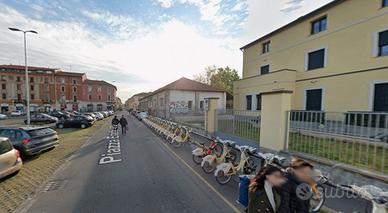 Ampio bilocale con balcone vicino ad AFFORI FN