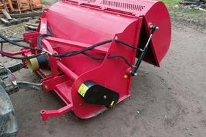 Trincia raccoglitrice a mazze 160