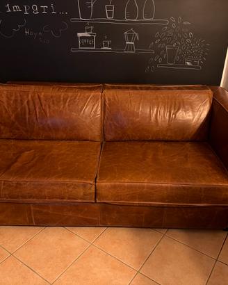 Divano in cuoio ( letto)