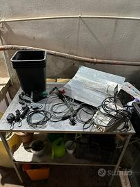 Vasca idroponica con accessori vari