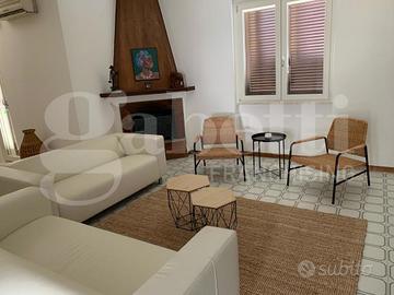 Villa o villino Gaeta [Cod. rif Loc est 5ARG]