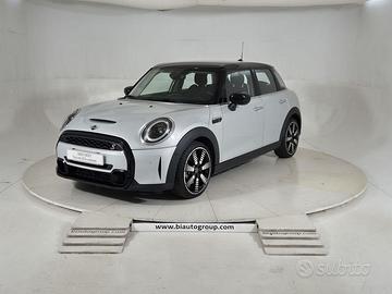 MINI Mini 5 porte Mini F55 2021 5p Mini 5p 2....