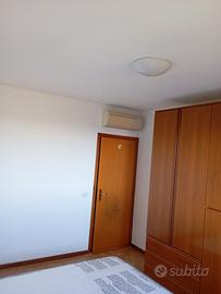 Camera singola con bagno privato. Metropolitana