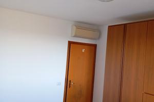 Camera singola con bagno privato. Metropolitana