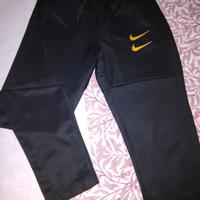 Nike Swoosh 