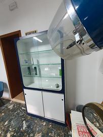 2  vetrinette 190x1x0.30 e 198x1x0.30 