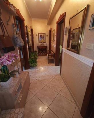 Appartamento di 93 m² con 3 locali e box auto a Ma