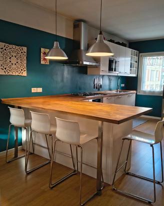 Cucina Ikea top rovere con elettrodomestici
