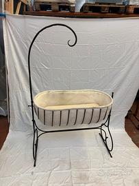 Culla in ferro battuto fine 800