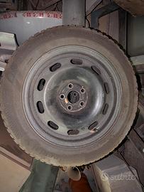 4 ruote invernali Continental 185/60 R15 + cerchi