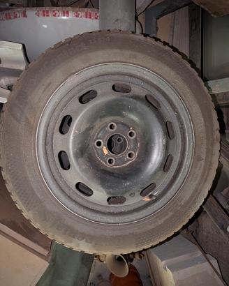 4 ruote invernali Continental 185/60 R15 + cerchi
