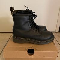 anfibi neri bambino dr. Martens