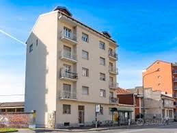 Alloggio libero in bel condominio