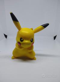 Statua di Pikachu, personaggio iconico dei Pokémon