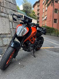 KTM Duke 390 - Akrapovic & PowerParts