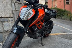 KTM Duke 390 - Akrapovic & PowerParts