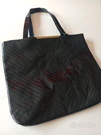 Borsa da donna nero lucido usata
