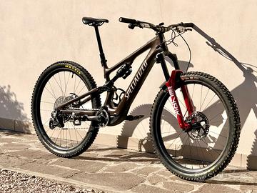 BICI TURBO LEVO SL 2 CARBON