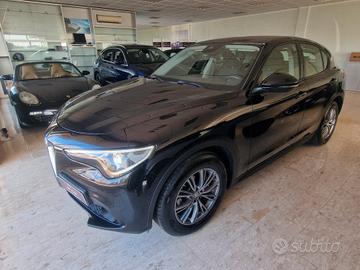 Alfa Romeo Stelvio 2021