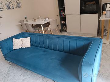 Divano deghi elegante in velluto blu