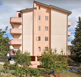 Appartamento Ristrutturato Nuovo garage e cantina
