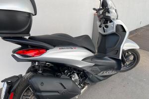 Piaggio Beverly 400 S HPE argento 2022