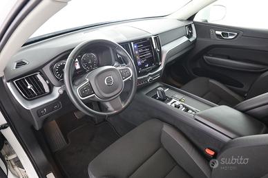 VOLVO XC60 (2017--->) XC60 B4 (d) automatico Momen