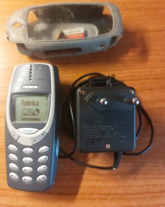 NOKIA 3310 con custodia e caricabatteria
