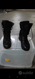 Stivali tattici magnum con suola Vibram taglia 43