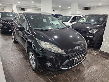 NUOVA FORD FIESTA TITANIUM 1.4 TDCI 70CV PER NEOPA