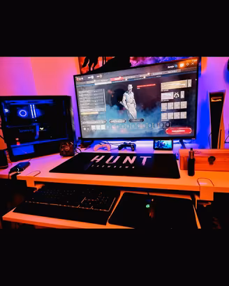 Monitor Aorus FV43U  4k 144hz hdr 1000 43 pollici