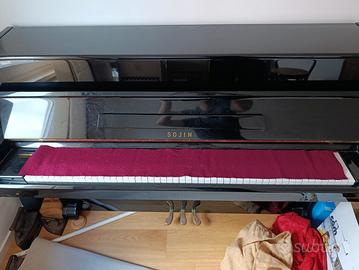 Pianoforte usato della Daewoo