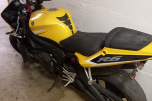 Yamaha r6 2003 vale rossi numerata