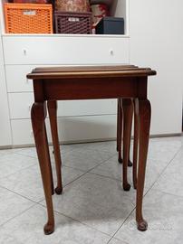 set di tavolinetti vintage 