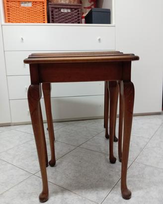 set di tavolinetti vintage 