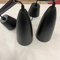 Applique sospensioni nere