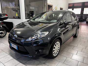 Ford Fiesta 1.4 5 porte Bz.- GPL Titanium