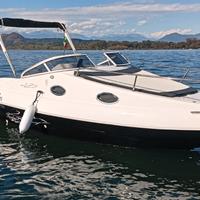 Barca a motore Cabin 20