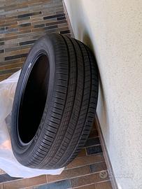 Gomme Estive 215/55/R18