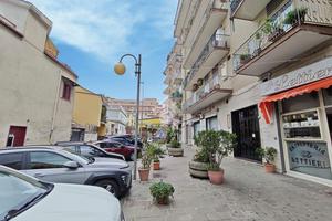 NEGOZIO A CASTELLAMMARE DI STABIA