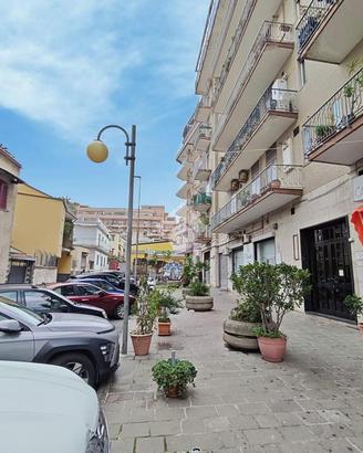NEGOZIO A CASTELLAMMARE DI STABIA