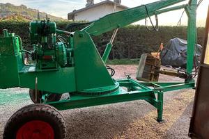 Ragno carica letame tronchi forca girevole motore