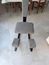 Sedia Stokke Varier con schienale 